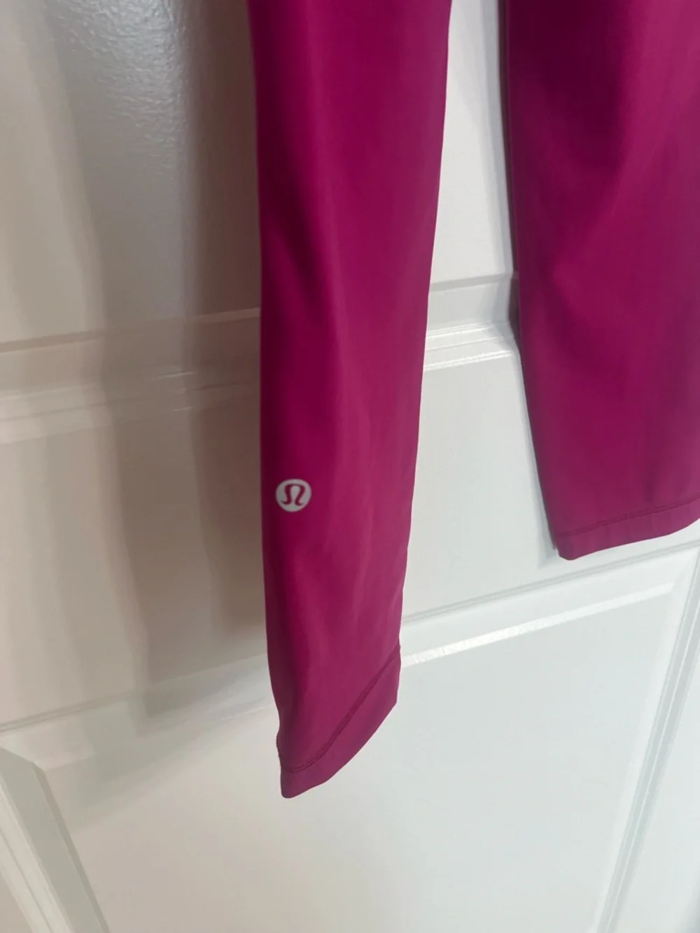 Lululemon 23-inch Swift Speed High-Rise Magenta Size 4